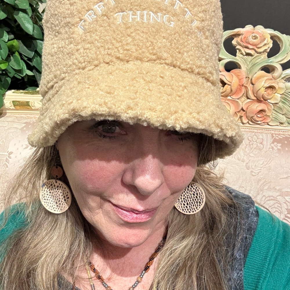 PrettyLittleThing Cream Bucket Hat